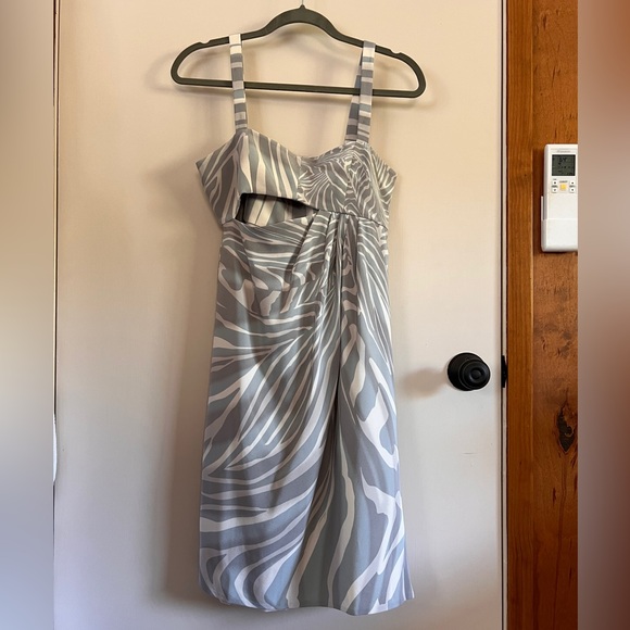 Gucci 2011 Resort Collection silk dress. NWT - Picture 2 of 11